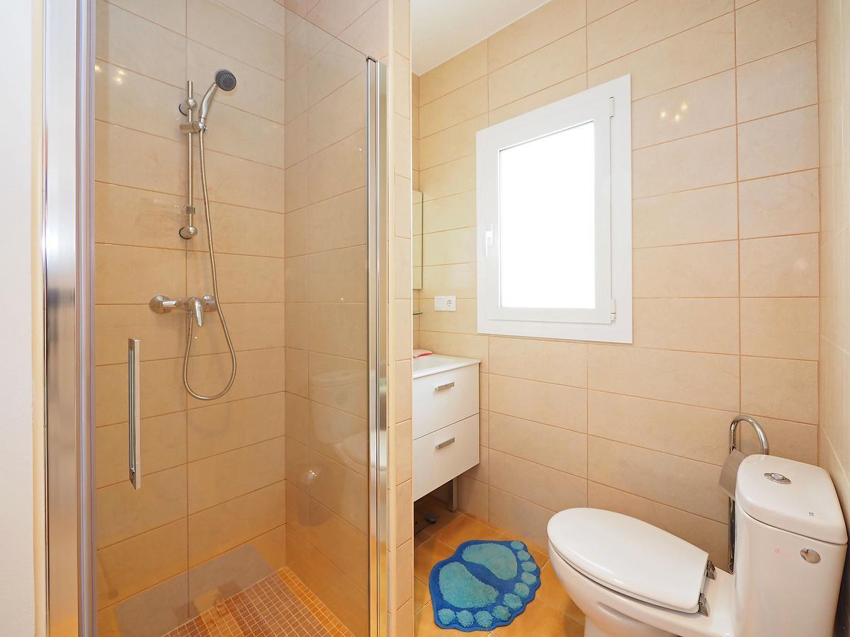 Holiday Home Alberes By Interhome Empuriabrava Eksteriør bilde